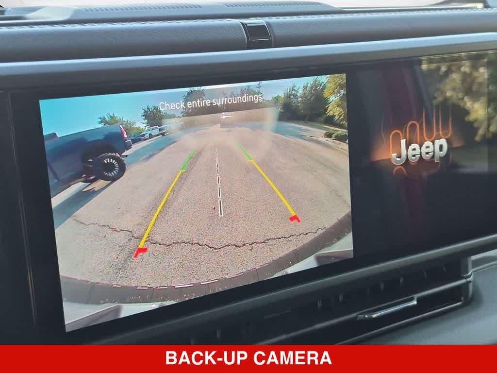 Used 2026 Jeep Wrangler Unlimited Sahara AWD/4WD image 27