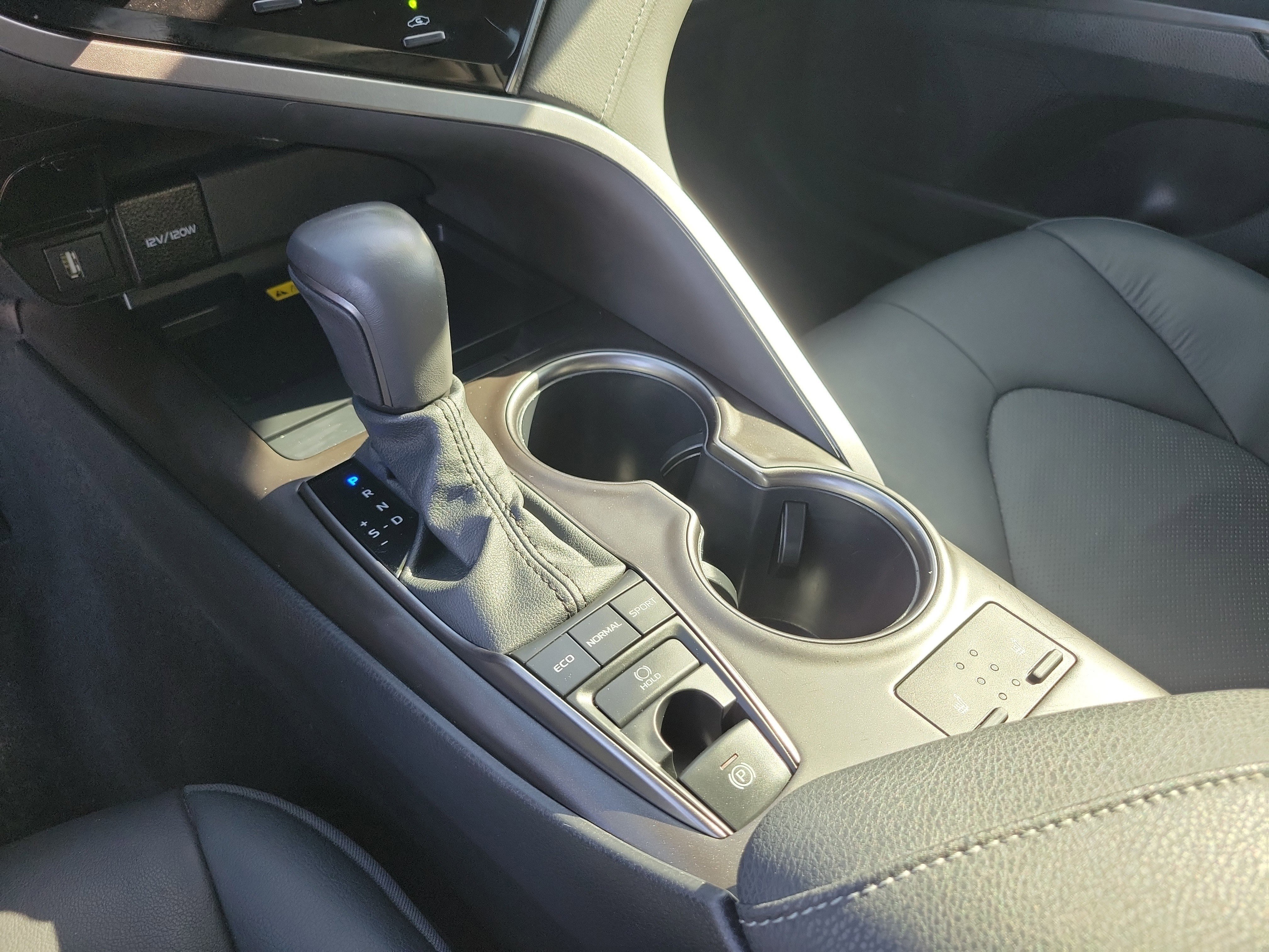 Used 2024 Toyota Camry XSE image 26