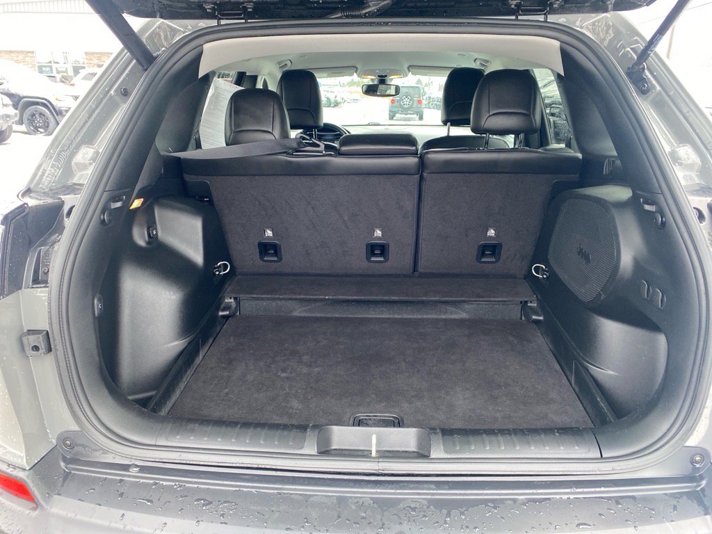 Used 2020 Jeep Cherokee Limited image 23