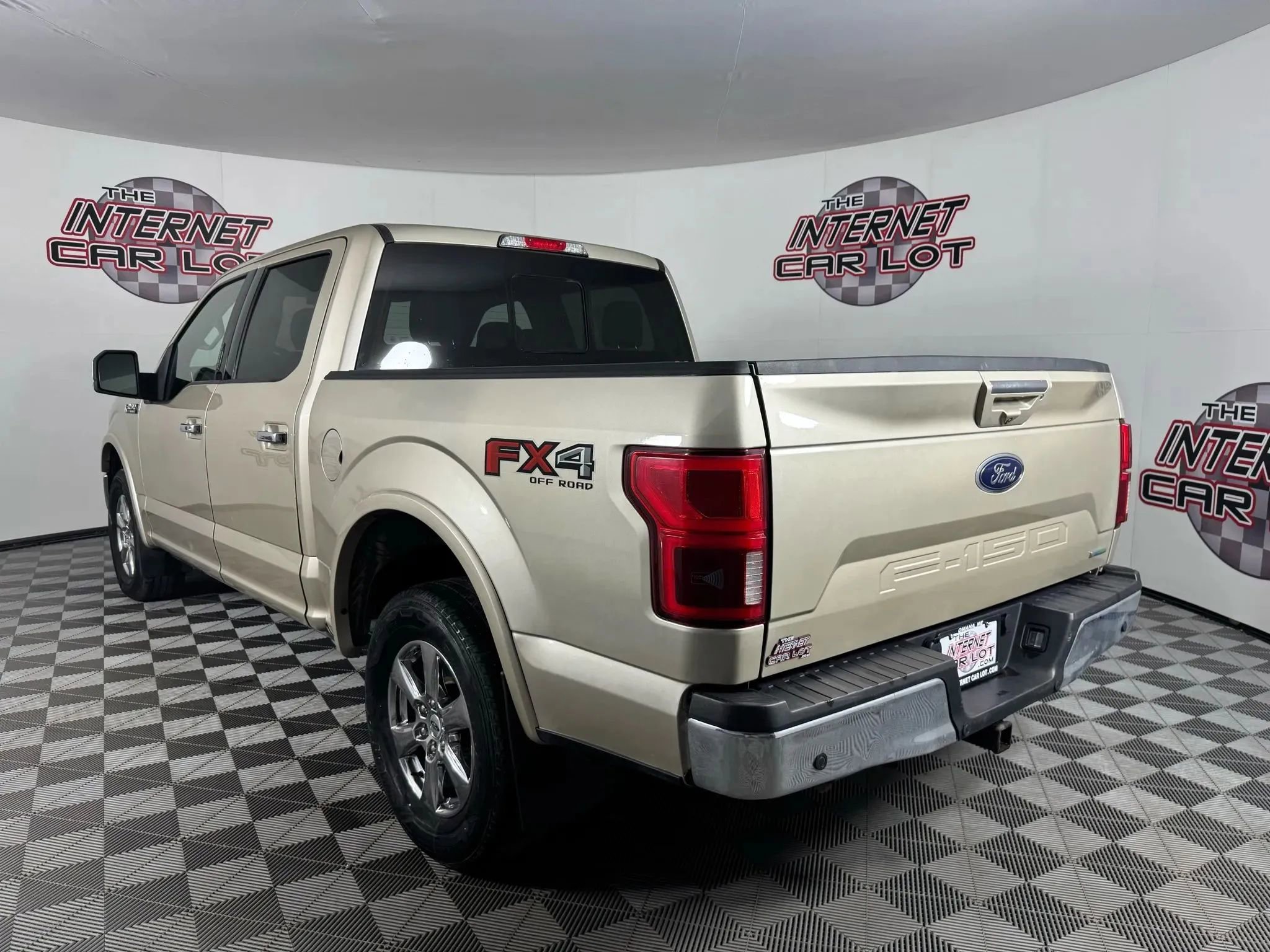 Used 2018 Ford F150 Lariat w/ Equipment Group 502A Luxury image 5