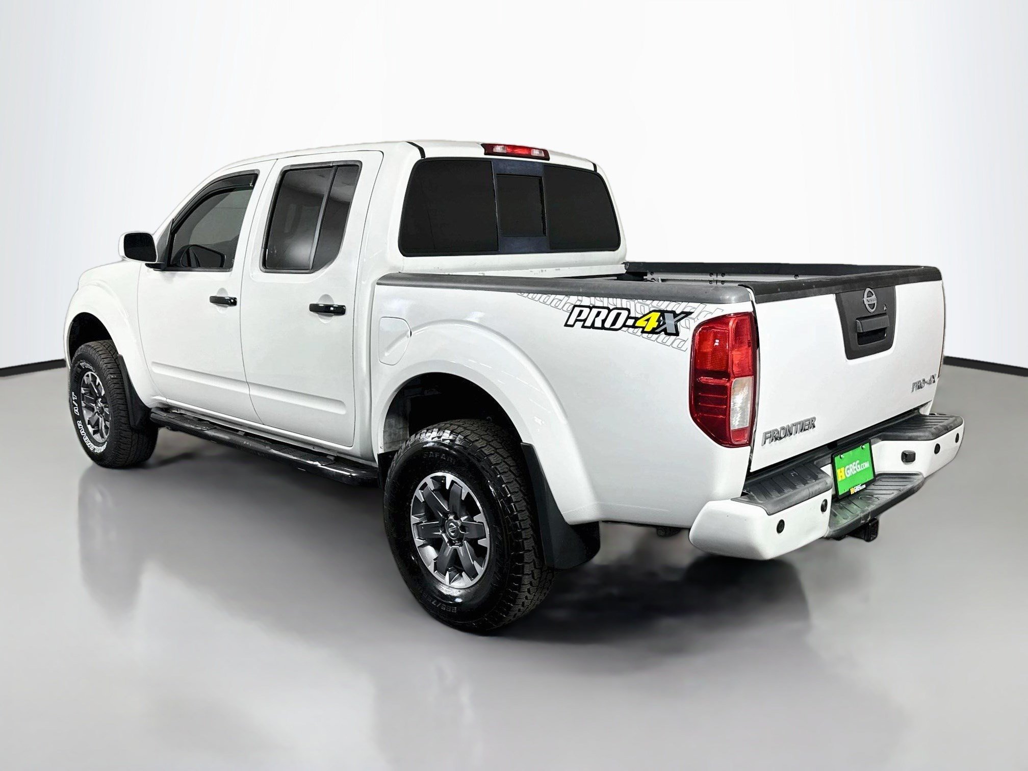 Used 2018 Nissan Frontier PRO-4X AWD/4WD image 7