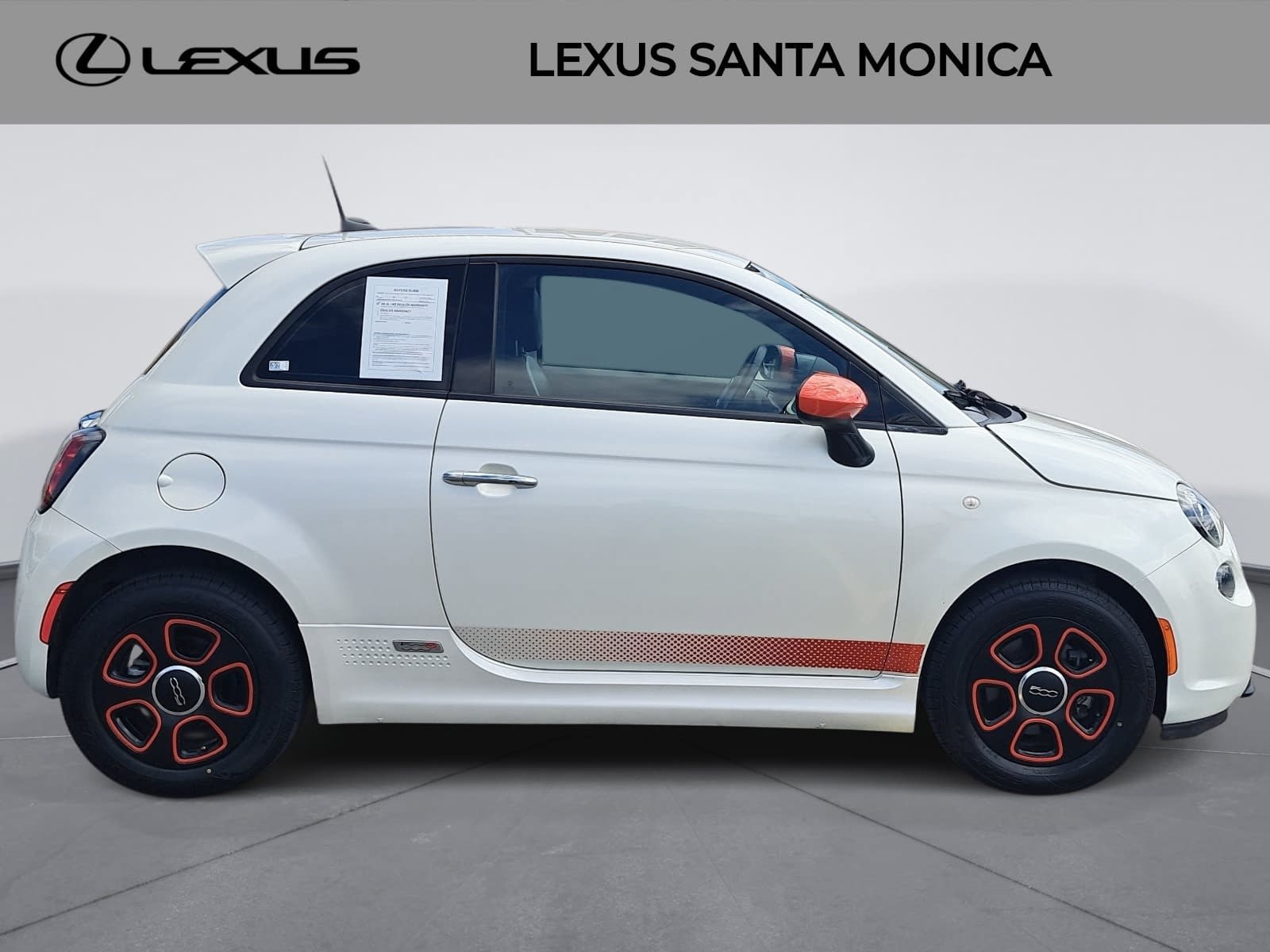 Used 2018 FIAT 500 e w/ Esport Package FWD image 4