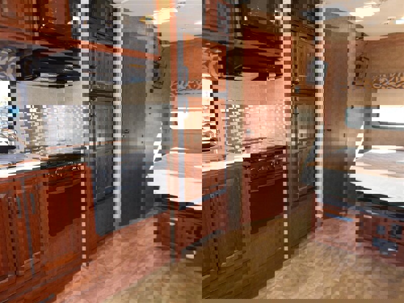 Used 2015 Mercedes-Benz Sprinter 3500 image 36