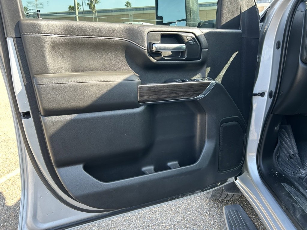 Used 2022 Chevrolet Silverado 2500 LT w/ Convenience Package image 10