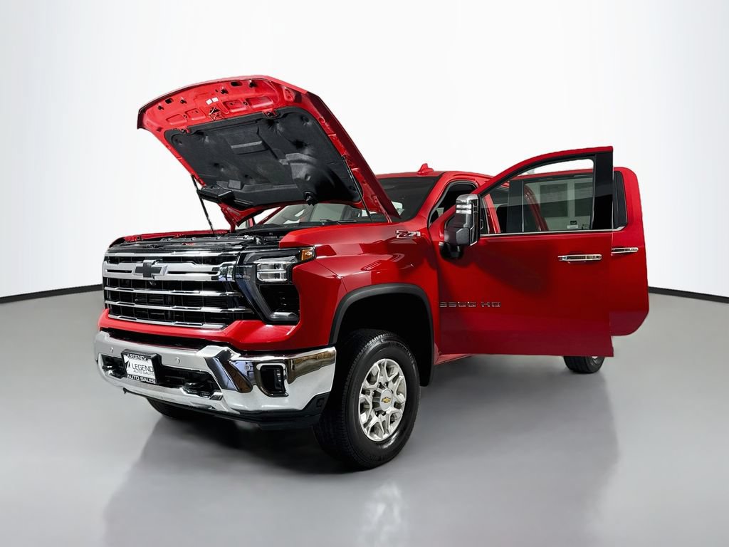 Used 2024 Chevrolet Silverado 3500 LTZ w/ LTZ Premium Package AWD/4WD image 21
