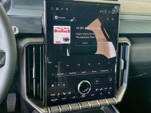 New 2027 GMC Acadia AT4 w/ Luxury Package AWD/4WD image 10