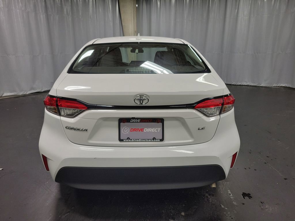Used 2025 Toyota Corolla LE image 7