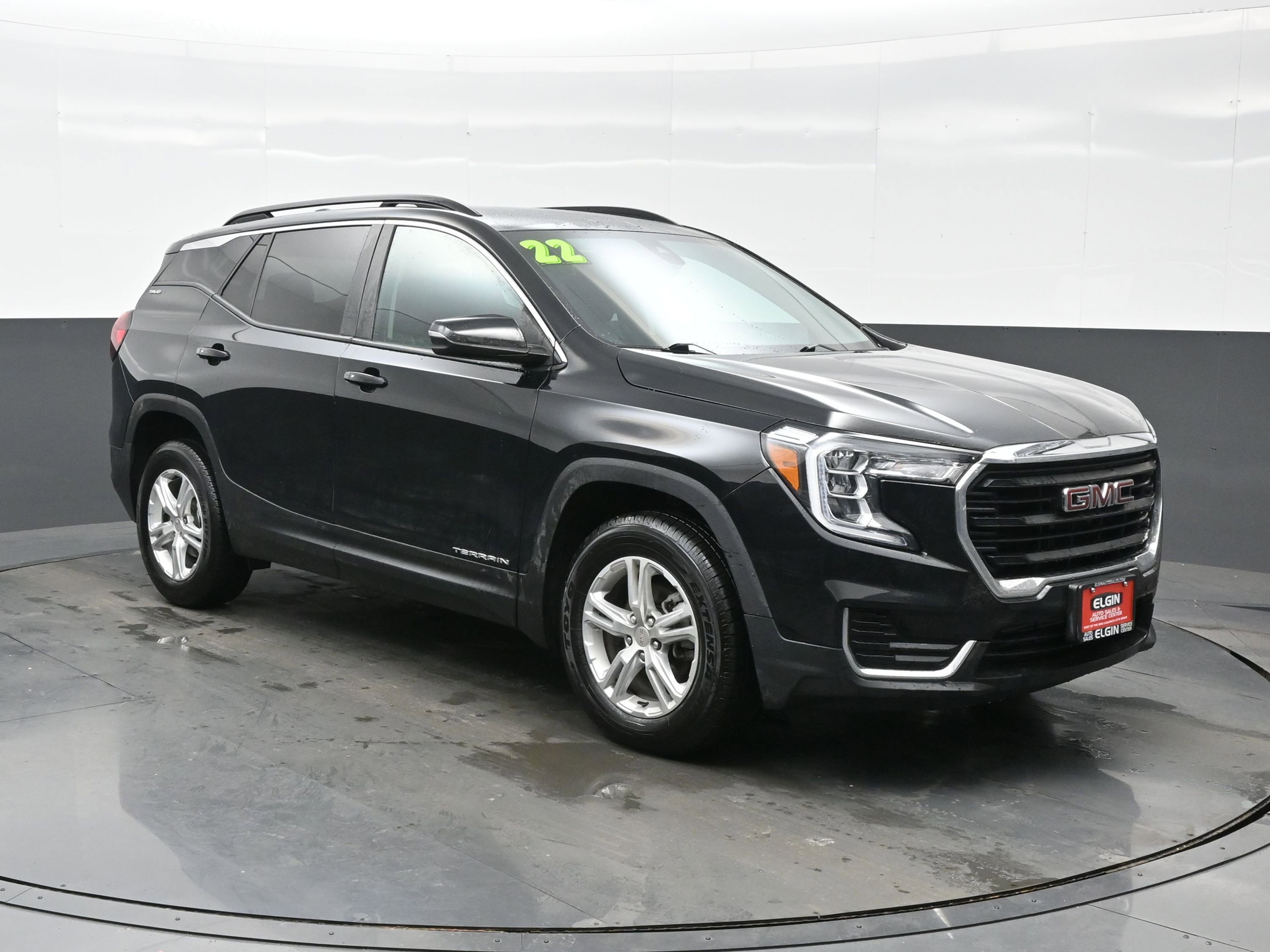 Used 2022 GMC Terrain SLE w/ Driver Convenience Package image 8
