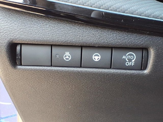 New 2026 Nissan Kicks SR w/ SR Premium Package FWD image 13