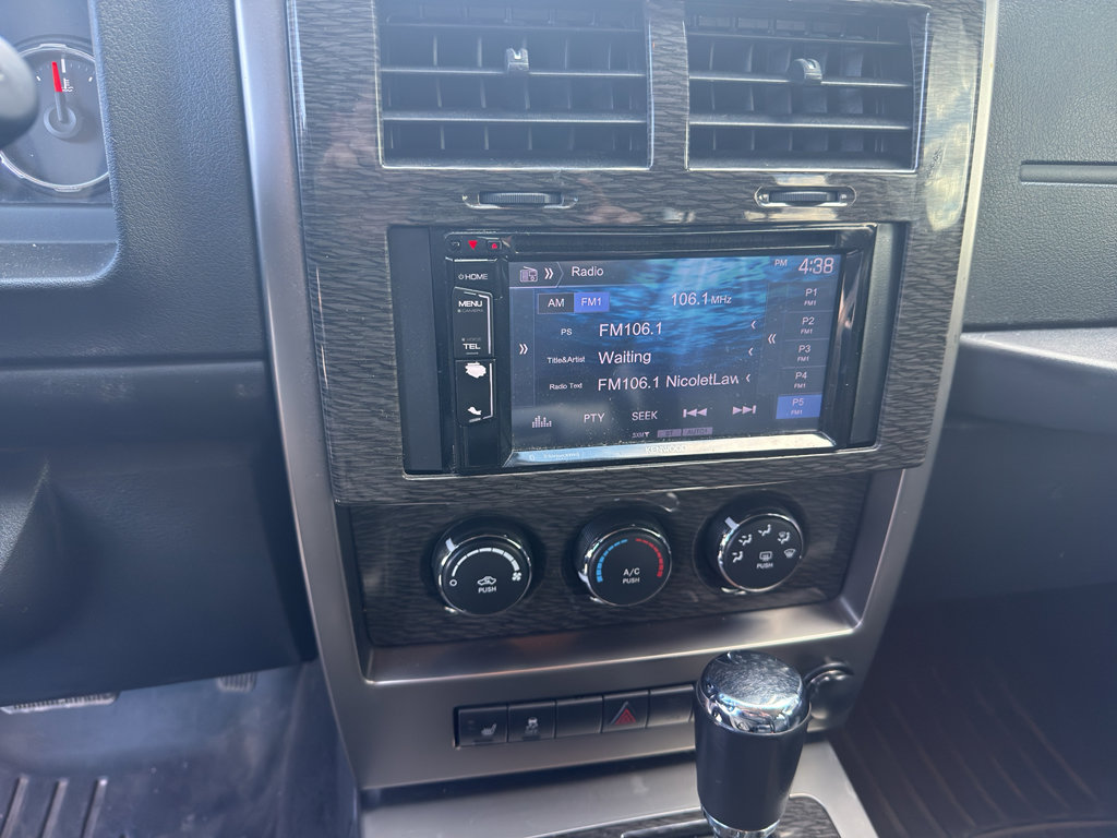 Used 2012 Jeep Liberty Limited Jet w/ Exterior Appearance Group image 3