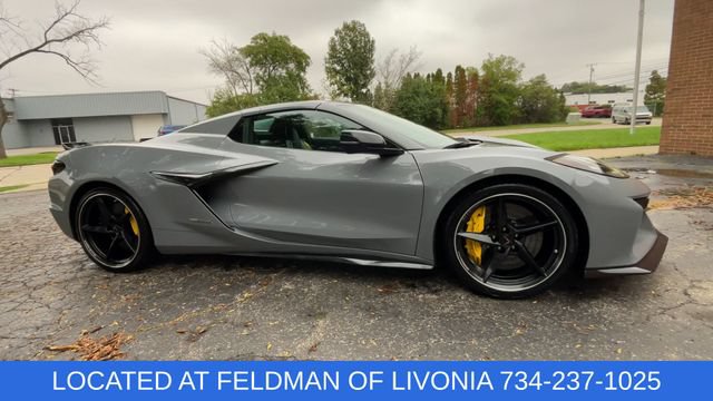 Used 2025 Chevrolet Corvette E-Ray AWD/4WD image 9