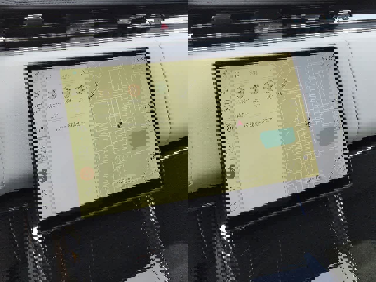 New 2026 Land Rover Range Rover Sport SE AWD/4WD image 30