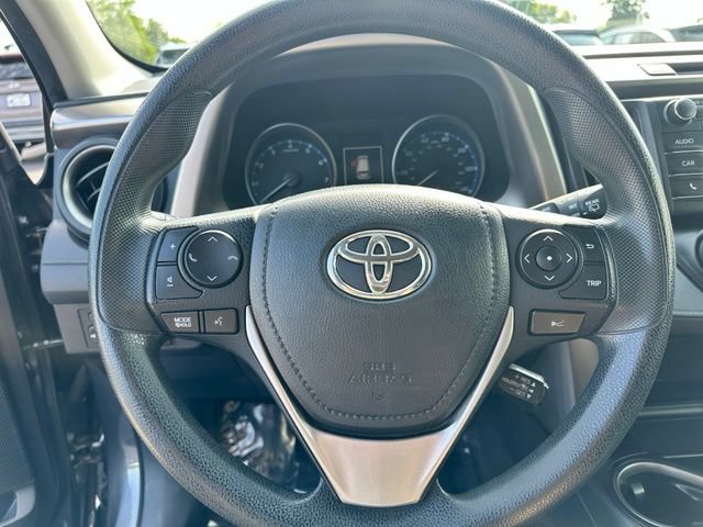 Used 2018 Toyota RAV4 LE w/ All Weather Liner Package AWD/4WD image 16