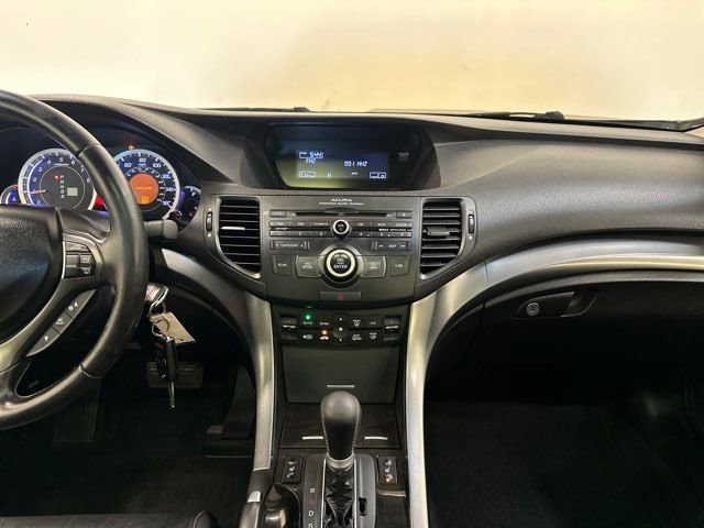 Used 2011 Acura TSX Sedan image 32
