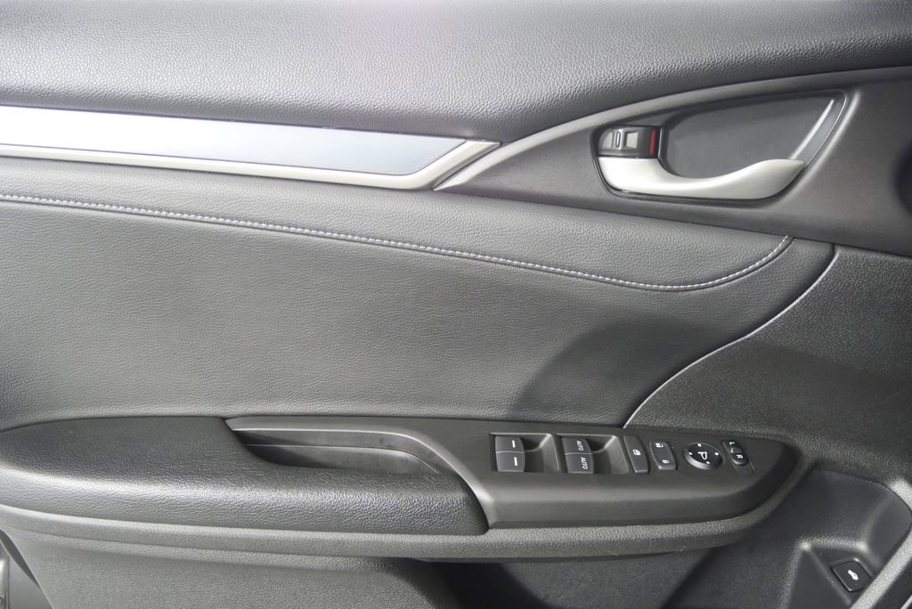 Used 2018 Honda Civic EX-L image 8