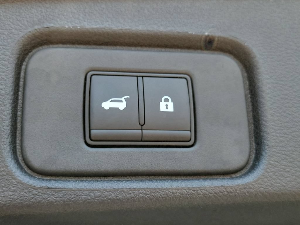 New 2026 Nissan Pathfinder SL w/ SL Premium Package (P04) FWD image 19