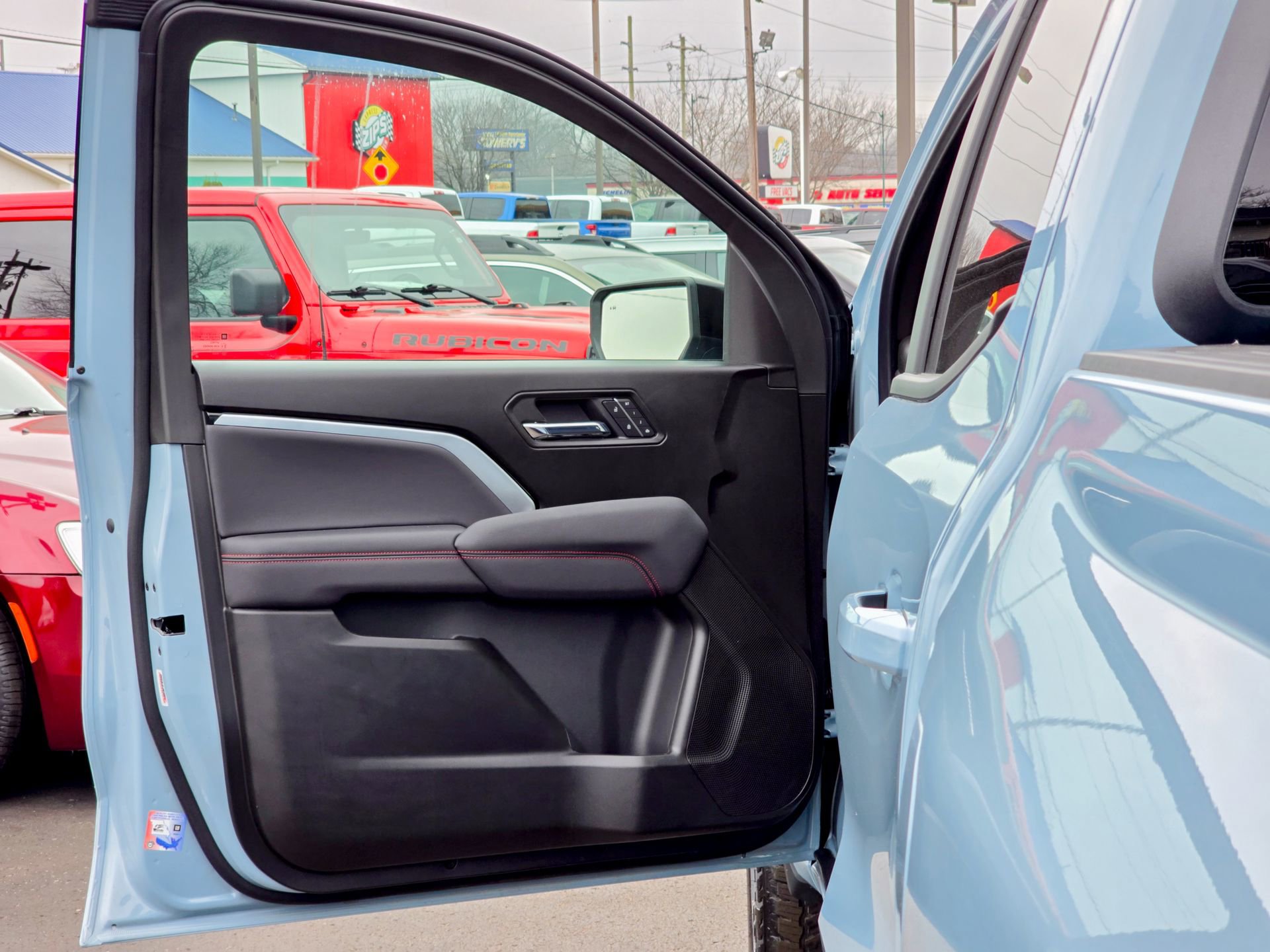 Used 2026 Chevrolet Colorado Z71 w/ Technology Package image 25