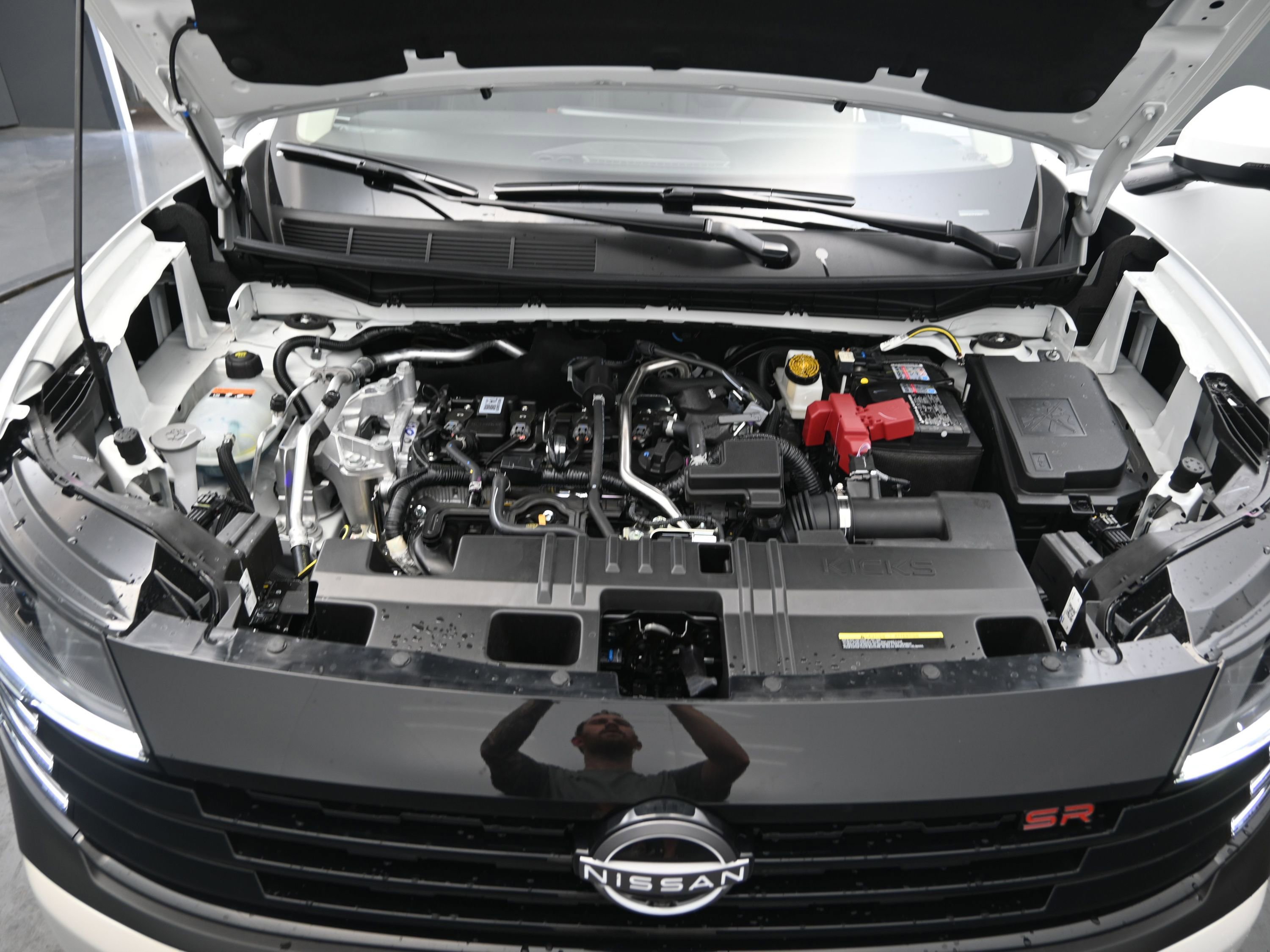 New 2025 Nissan Kicks SR image 21