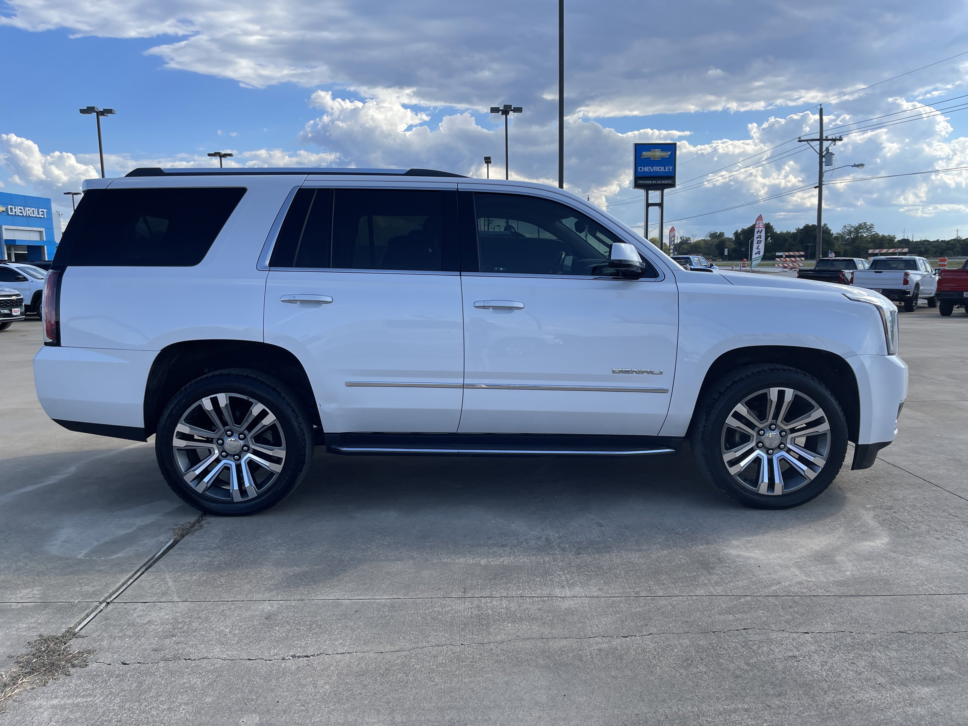 Used 2018 GMC Yukon Denali w/ Open Road Package image 3