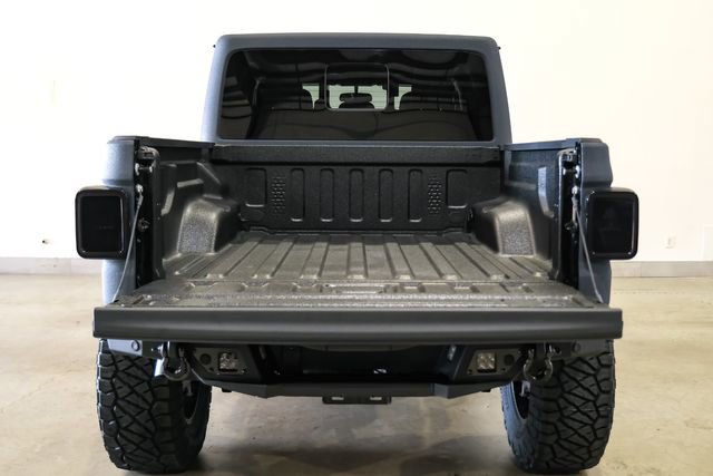 Used 2025 Jeep Gladiator Sport AWD/4WD image 69