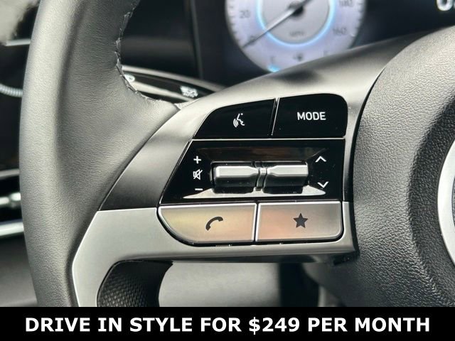 Used 2025 Hyundai Elantra SEL image 22