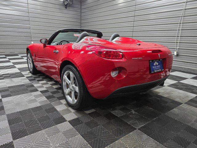 Used 2006 Pontiac Solstice Convertible w/ Premium Package RWD image 8