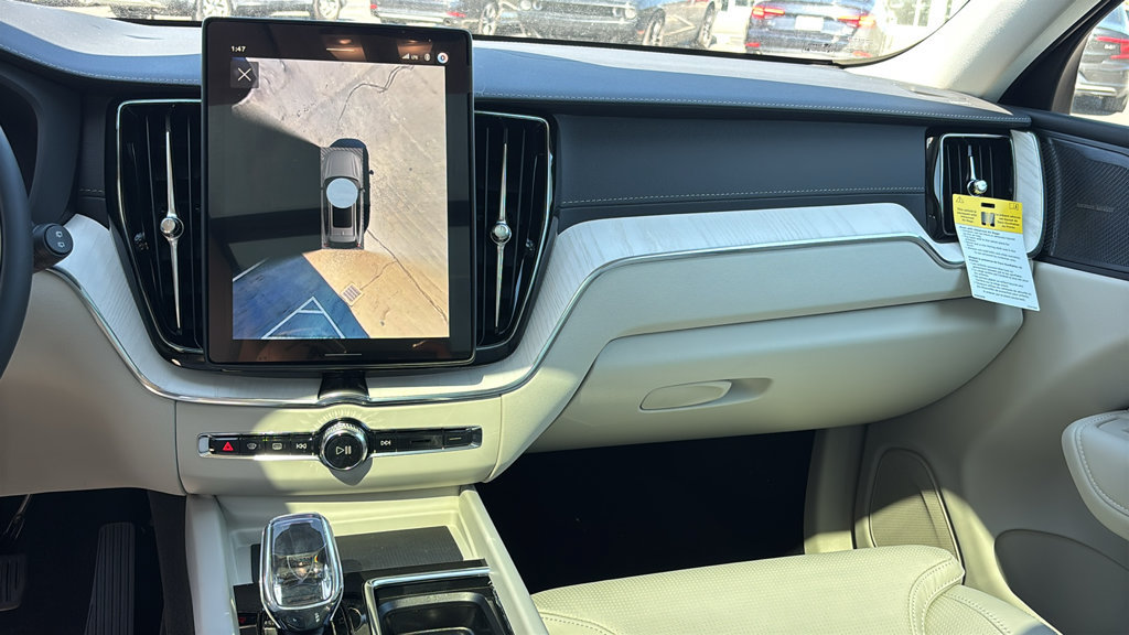 New 2027 Volvo XC60 B5 Ultra AWD/4WD image 8