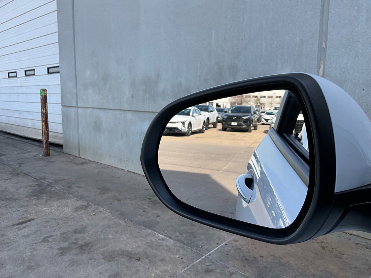 Used 2025 Buick Encore GX Preferred image 17