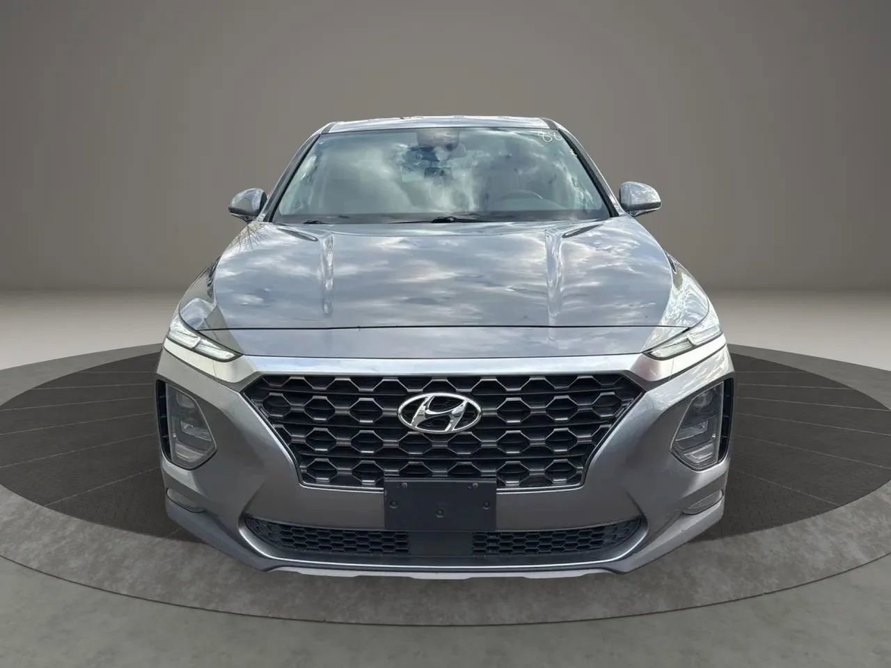 Used 2019 Hyundai Santa Fe SEL AWD/4WD image 2
