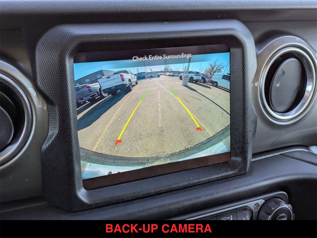 Used 2021 Jeep Wrangler Unlimited Sahara w/ Uconnect 4C Nav & Sound Group image 7