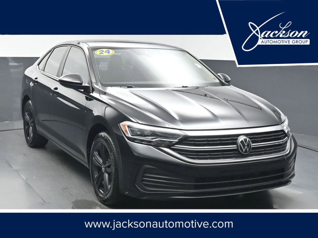 Used 2024 Volkswagen Jetta SE