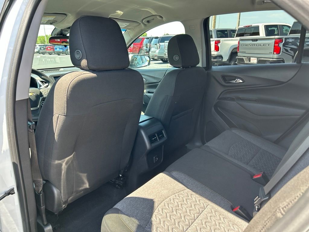 Used 2023 Chevrolet Equinox LT w/ LPO, Floor Liner Package AWD/4WD image 38