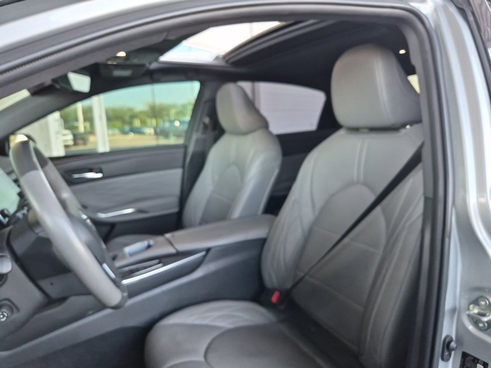 Used 2021 Toyota Avalon Limited w/ Advanced Safety Package FWD image 9