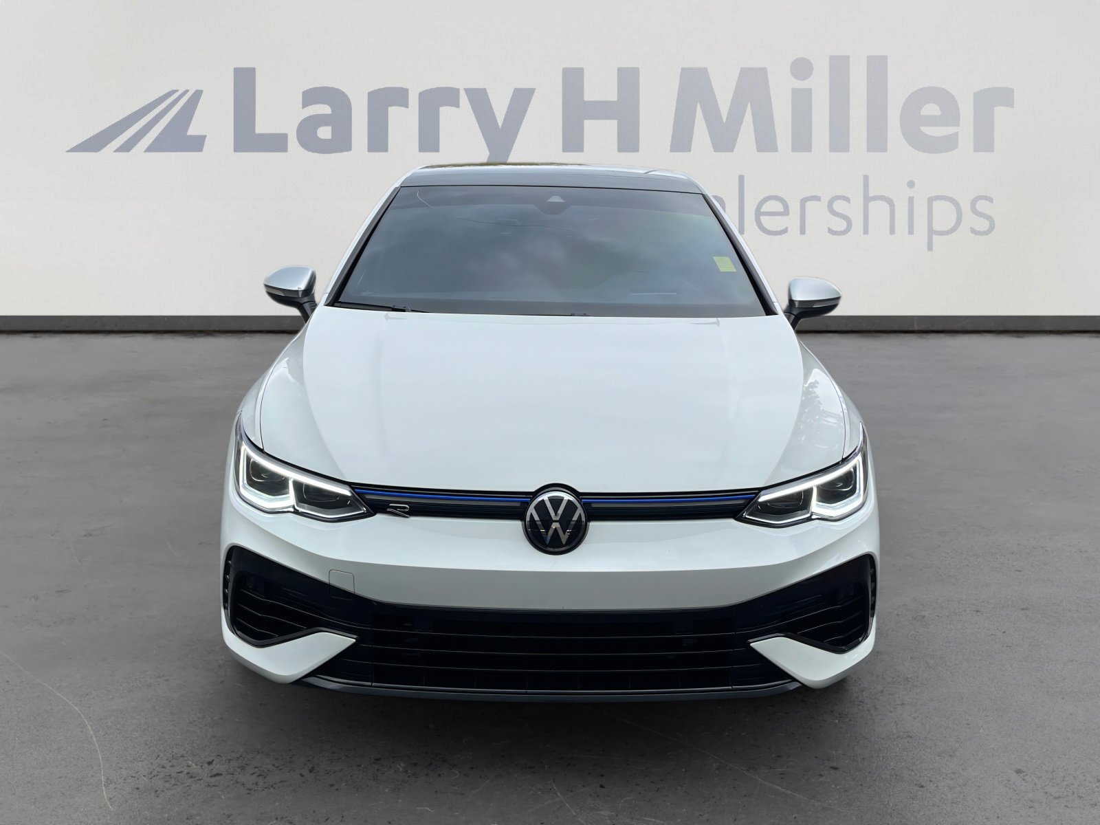 Used 2024 Volkswagen Golf R image 8