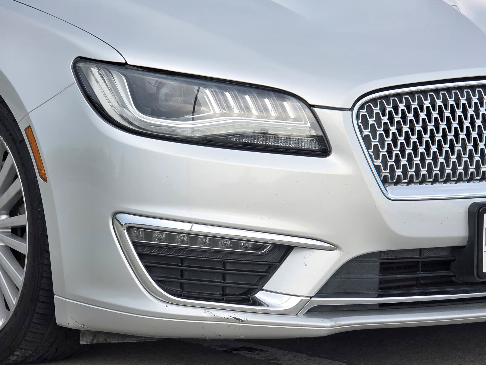 Used 2017 Lincoln MKZ Reserve w/ Climate Package FWD image 8