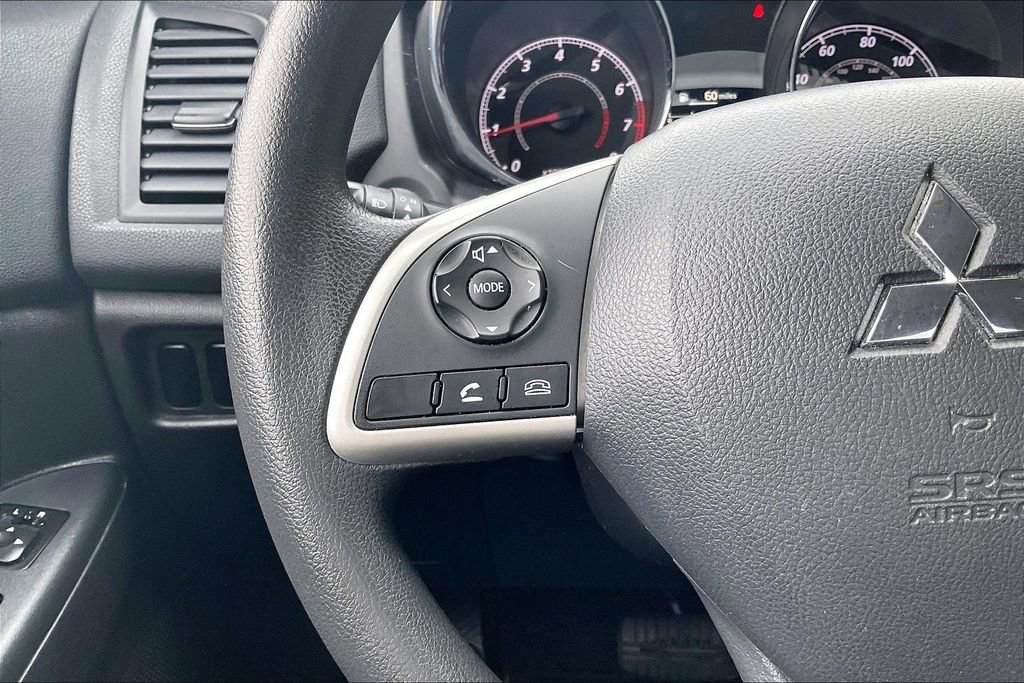 Used 2020 Mitsubishi Outlander Sport SE AWD/4WD image 17