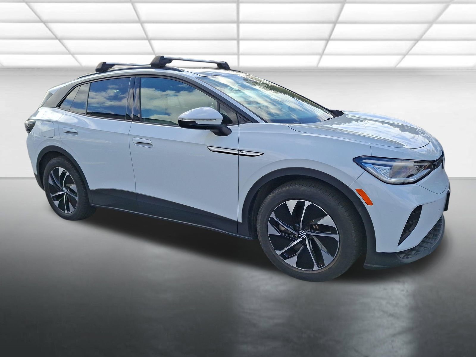 Used 2021 Volkswagen ID.4 Pro S image 1