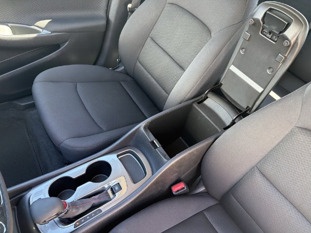 Used 2023 Chevrolet Malibu RS FWD image 22