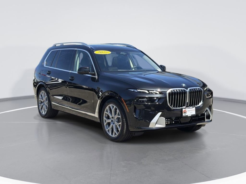 Used 2025 BMW X7 xDrive40i w/ Climate Comfort Package image 1