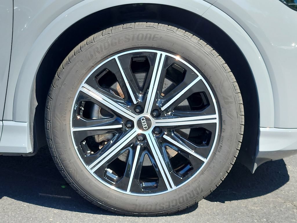 Certified 2025 Audi Q4 e-tron Premium Plus w/ Premium Plus RWD image 14