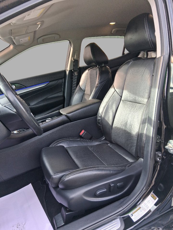 Used 2018 Nissan Maxima 3.5 SV image 26