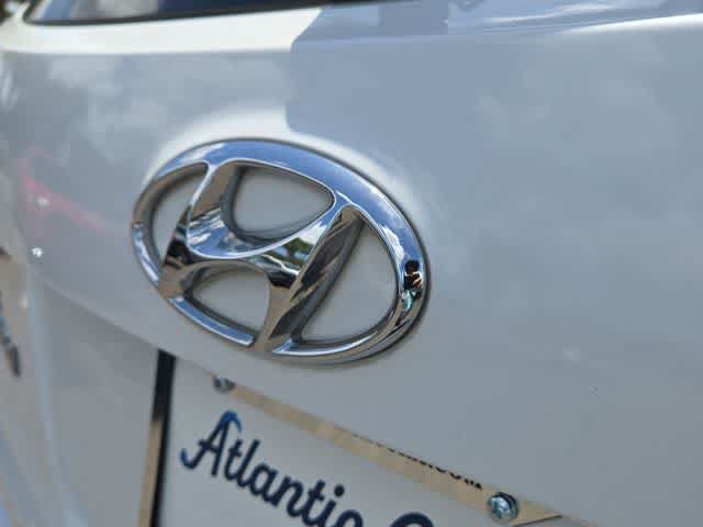 Used 2013 Hyundai Santa Fe Sport 2.0T FWD image 11