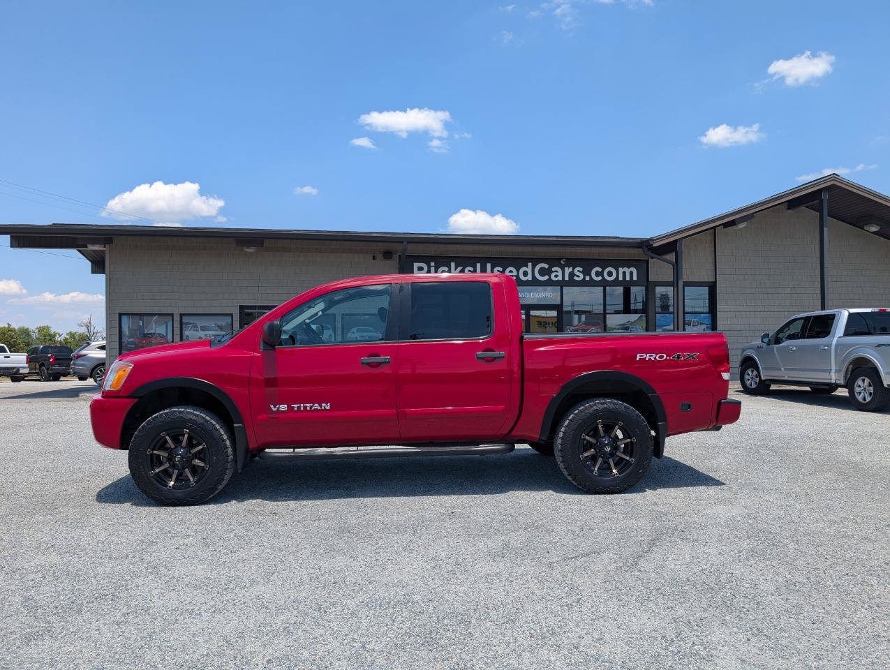 Used 2012 Nissan Titan PRO-4X AWD/4WD image 11