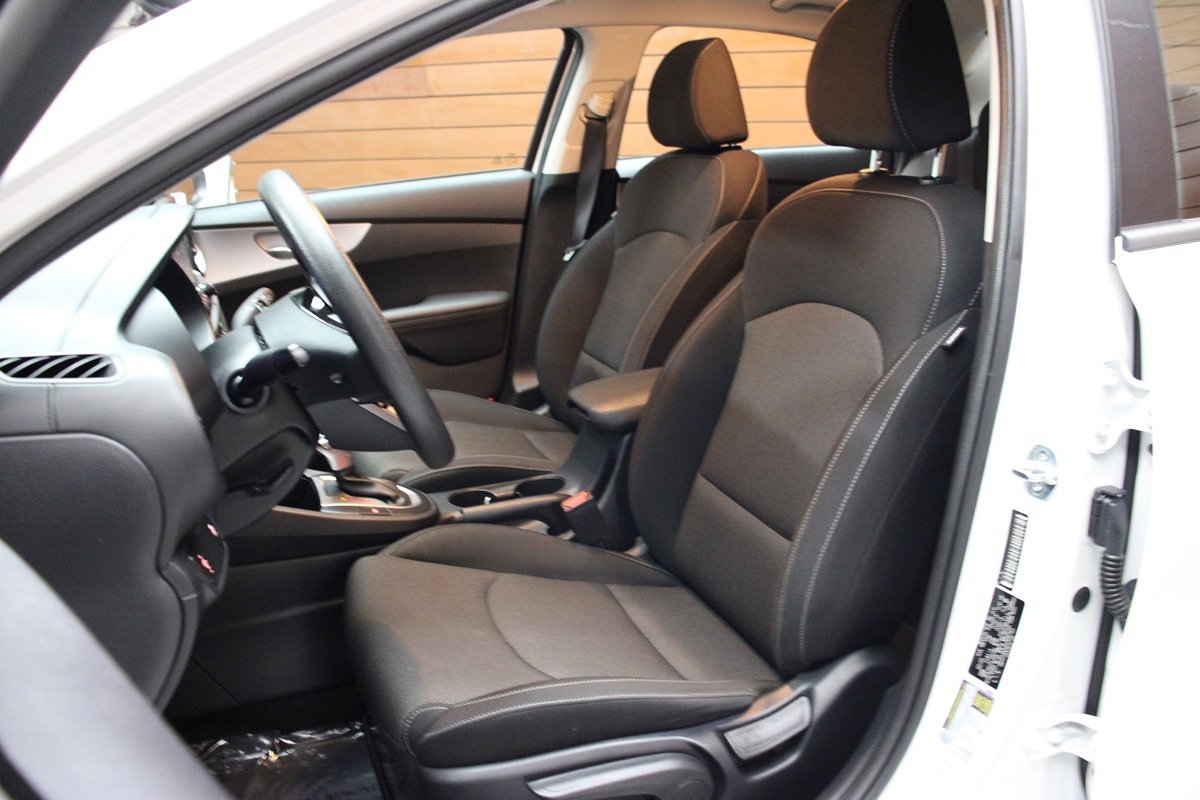 Used 2023 Kia Forte LX FWD image 16