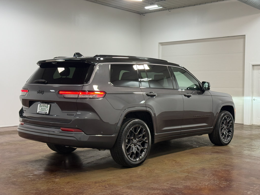 Used 2026 Jeep Grand Cherokee L Summit w/ Obsidian Package AWD/4WD image 24