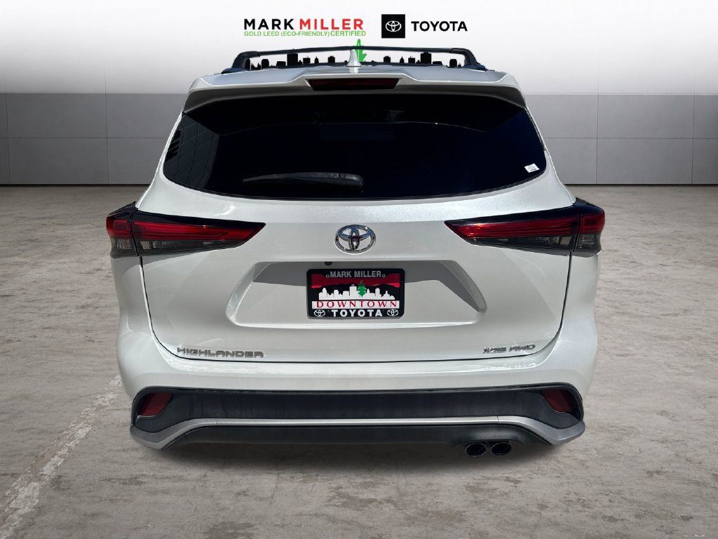 Certified 2022 Toyota Highlander XSE AWD/4WD image 4