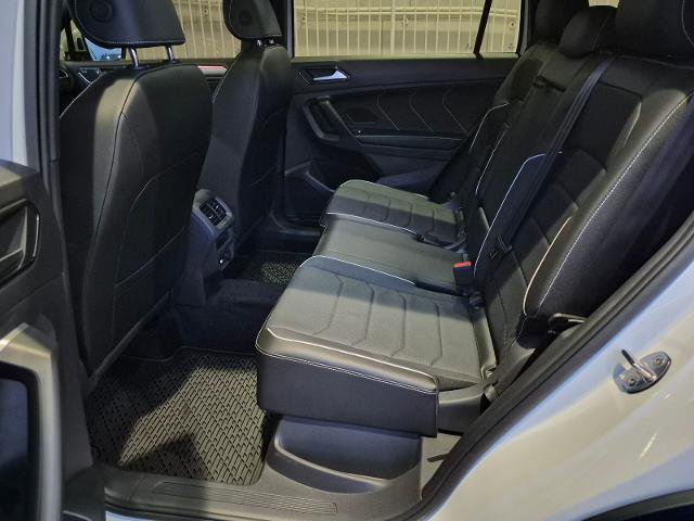 Used 2024 Volkswagen Tiguan SEL R-Line image 14