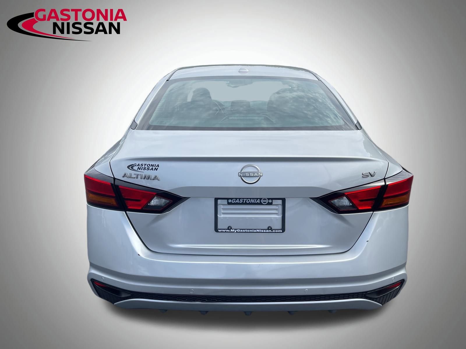 Used 2024 Nissan Altima 2.5 SV image 10
