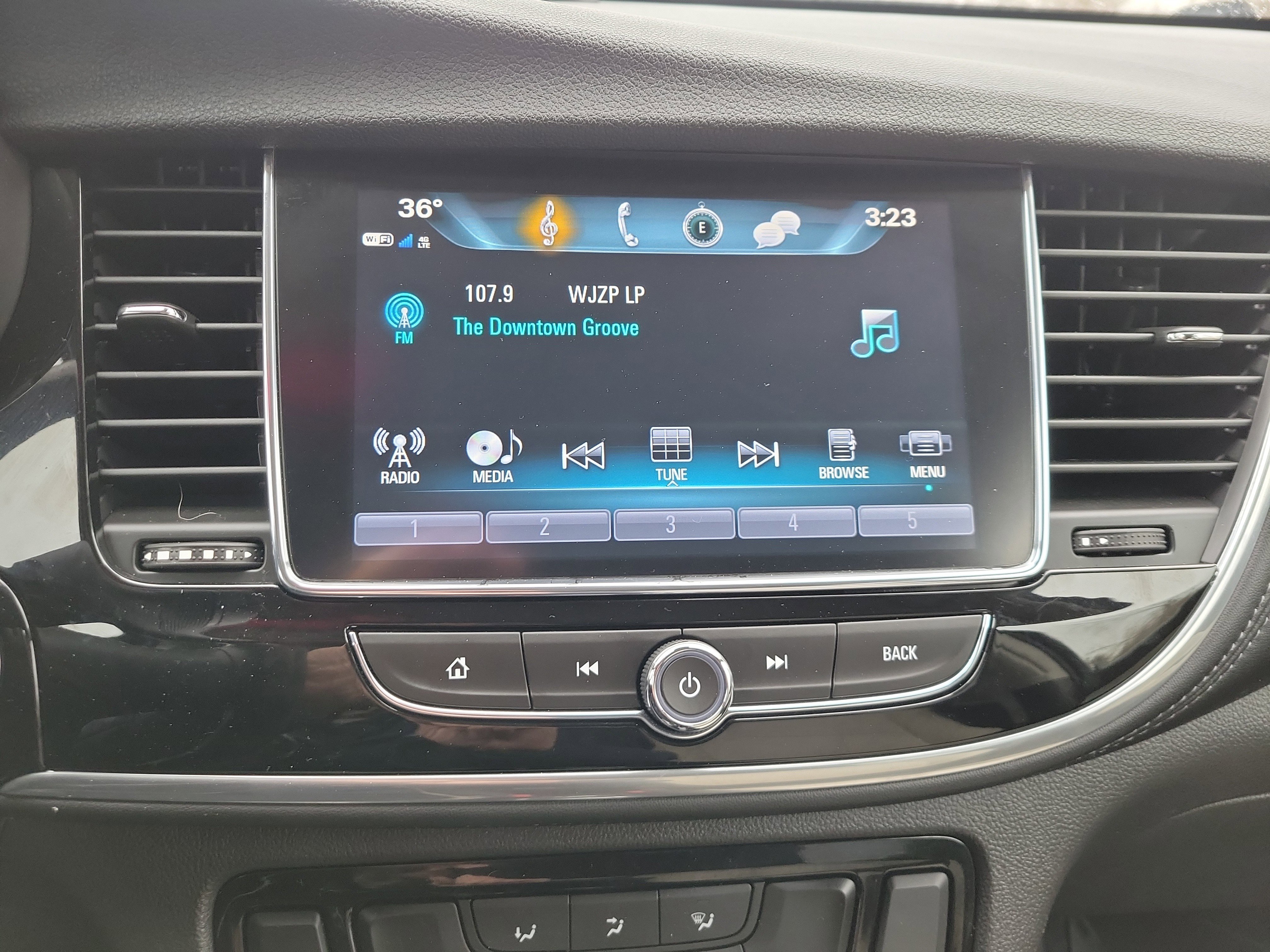Used 2020 Buick Encore Preferred FWD image 25