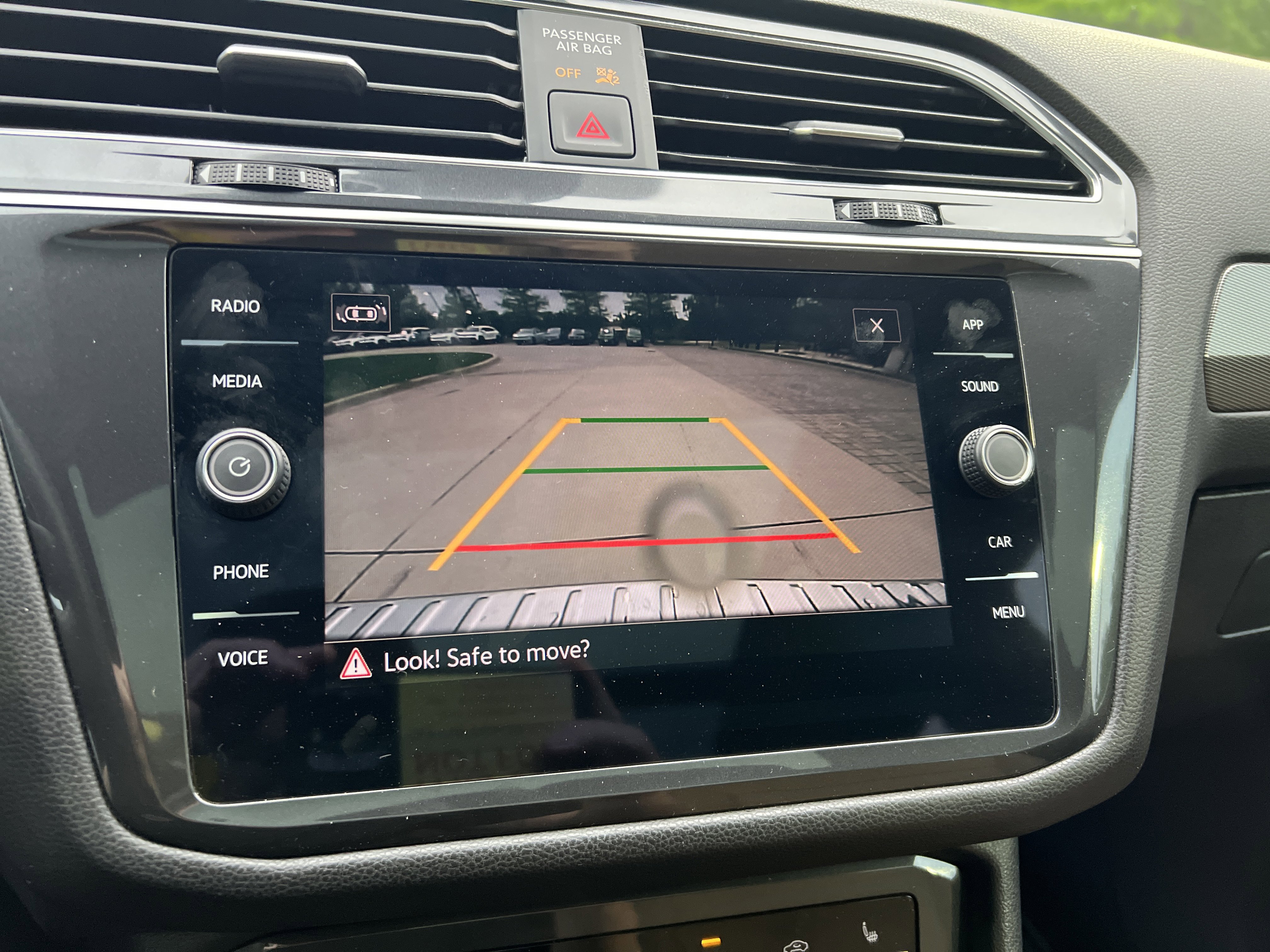 Certified 2023 Volkswagen Tiguan SE w/ Panoramic Sunroof Package FWD image 22